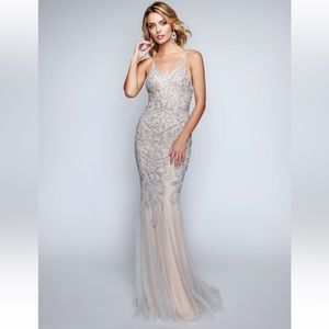 Nina Canacci, Size OO, Gown, new with tags. Great for Prom, evening gown